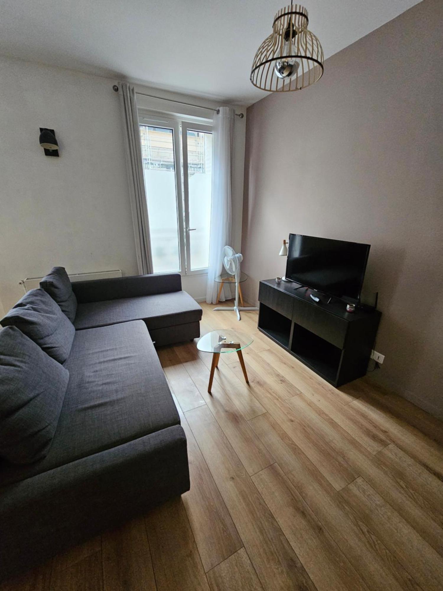 *Appartement Moderne/2 Minutes Du Metro* Saint-Ouen  Extérieur photo
