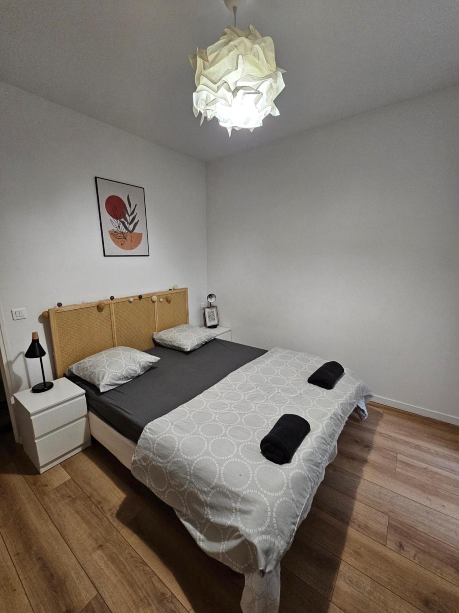 *Appartement Moderne/2 Minutes Du Metro* Saint-Ouen  Extérieur photo